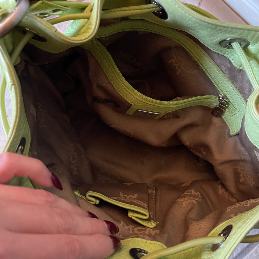 MCM Pebbled Leather Lime Green Bucket Bag Small Shoulder - Picture 7 of 8